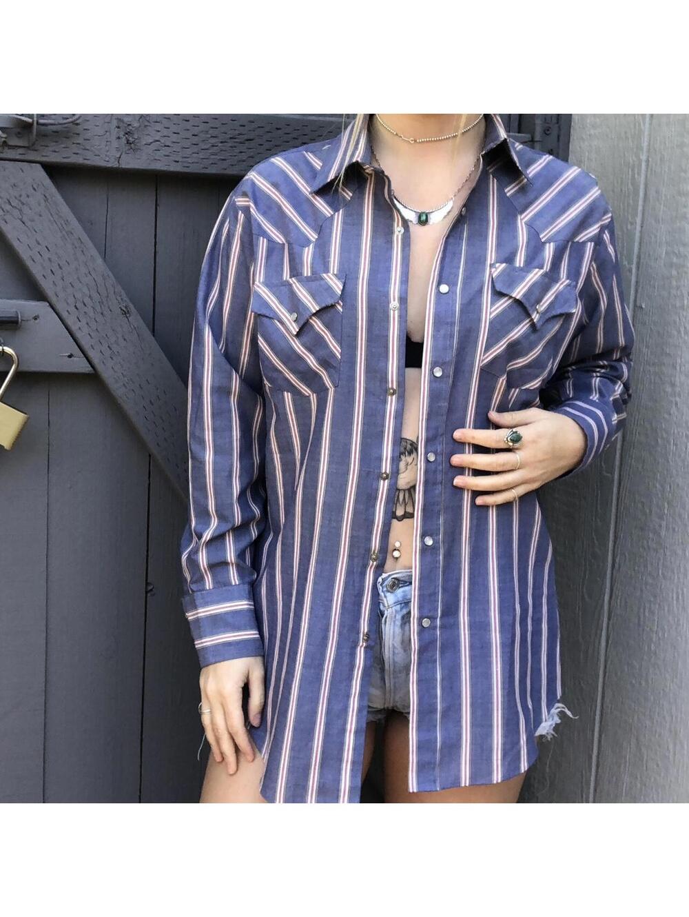 Wrangler Men's White and Blue Shirt